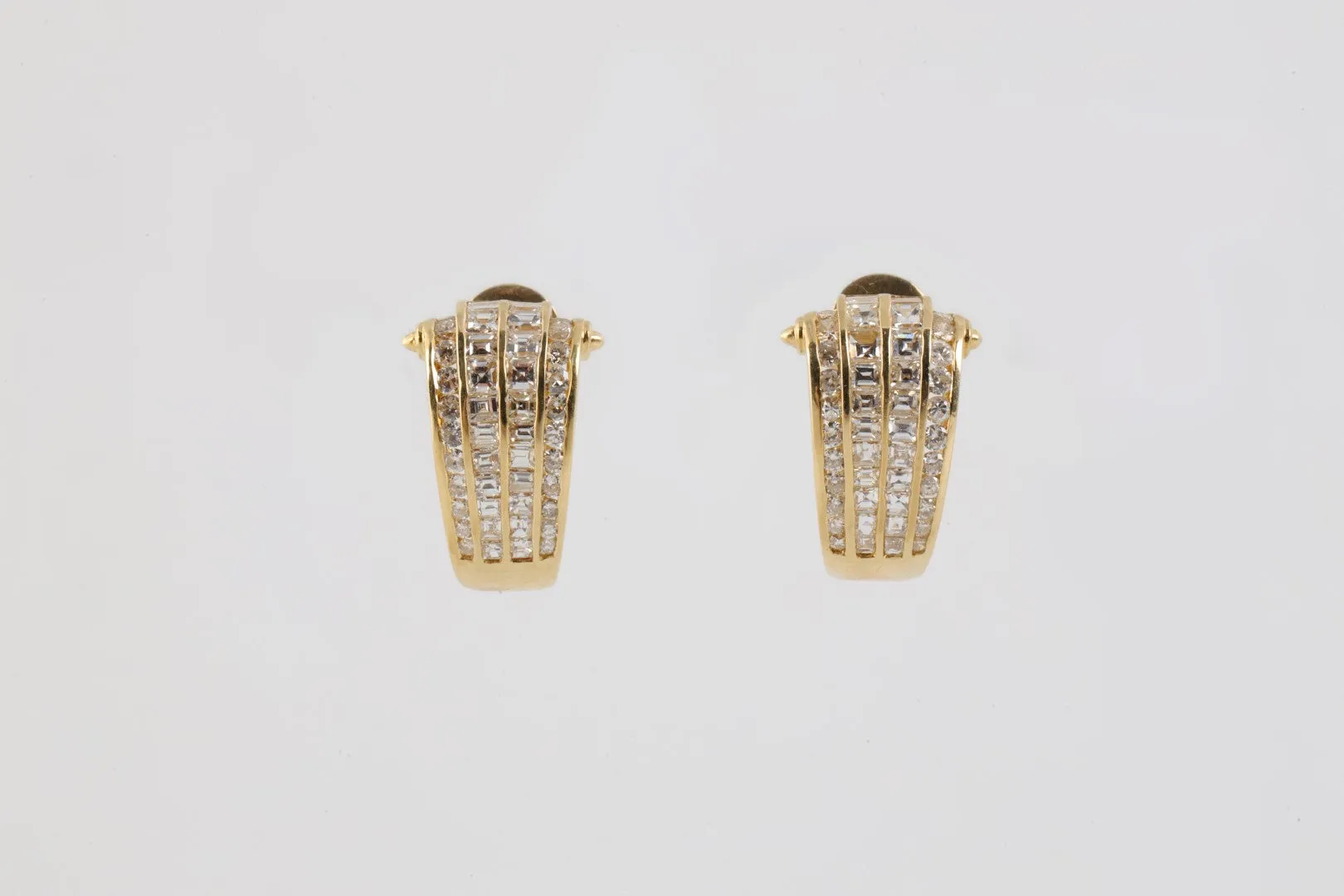 18k Yellow Gold 1.93tcw Diamond Omega Earrings (9.00g.)