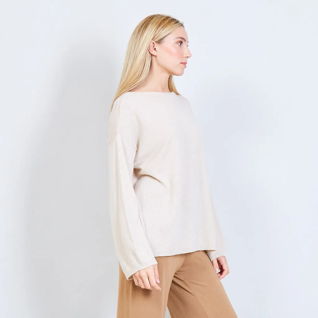 Basic boat neck sweater in solid color wholesale