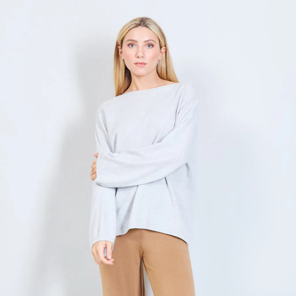 Basic boat neck sweater in solid color wholesale