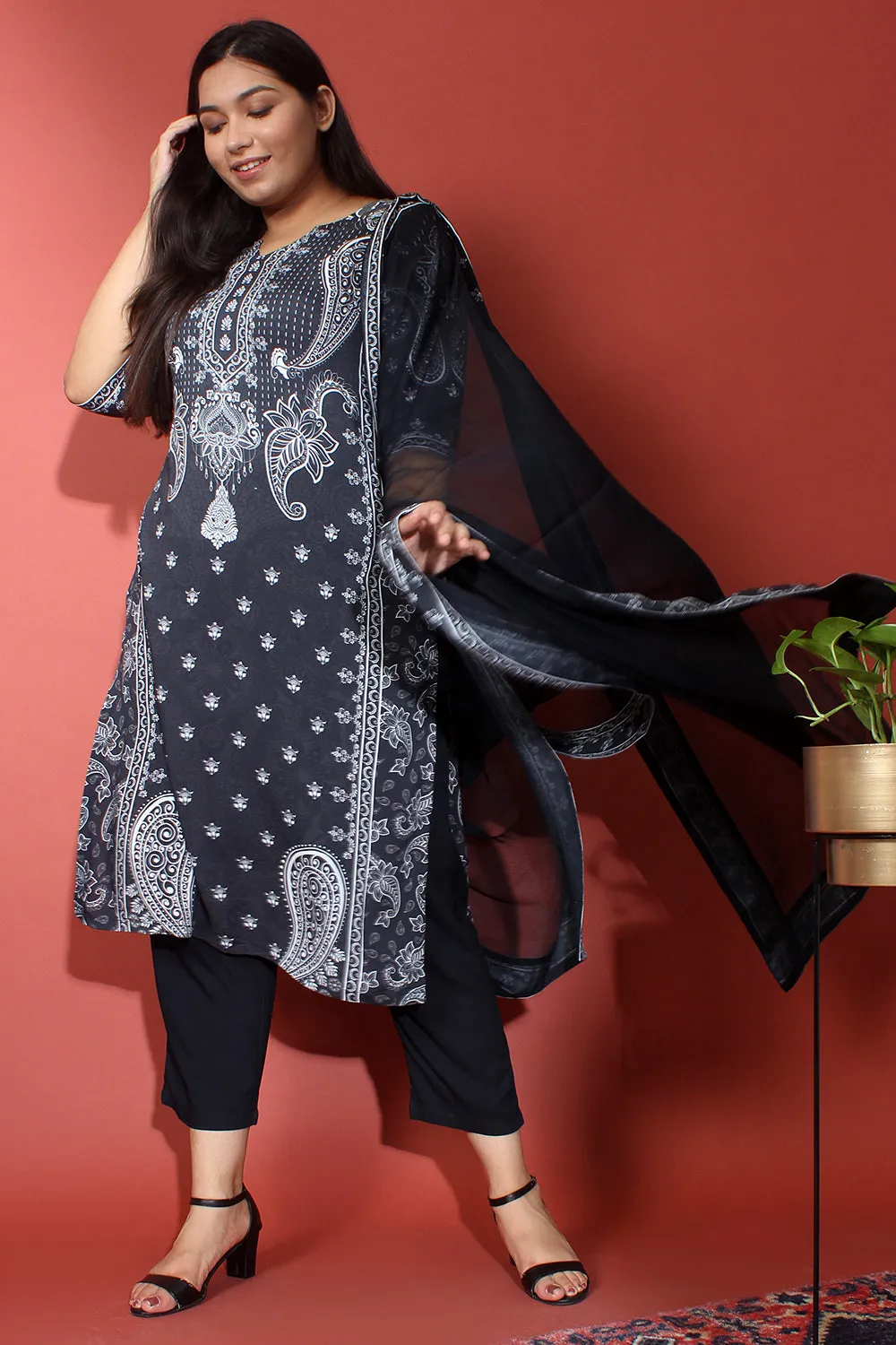 Black Luxe Ethnic Printed Kurti