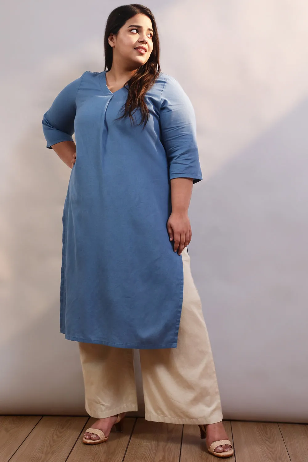 Blue Cotton Linen V Neck Centre Pleat Kurti