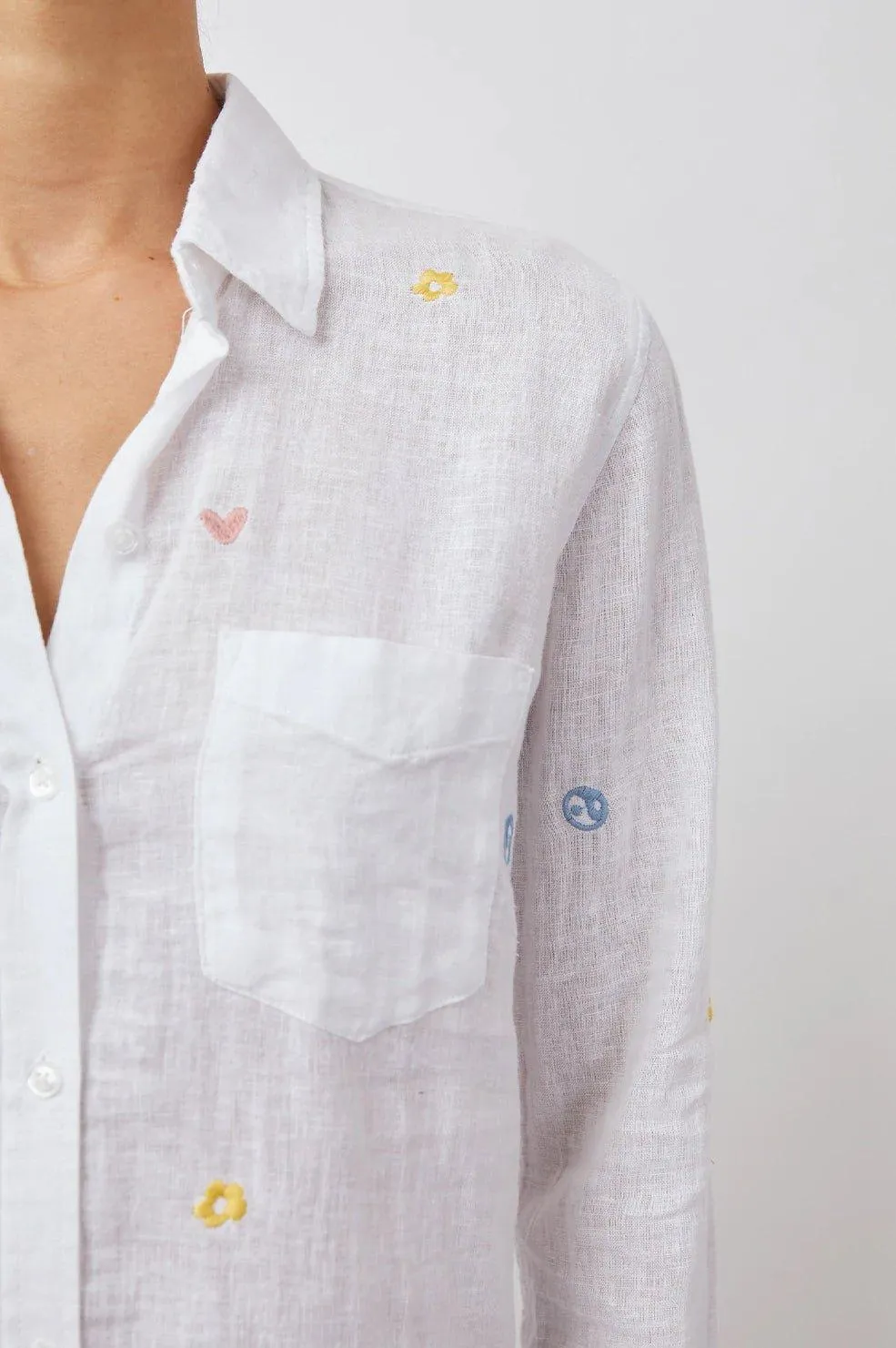 Charli Shirt Peace and Love Embroidery