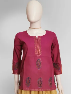 Kurti Top in Magenta Pink