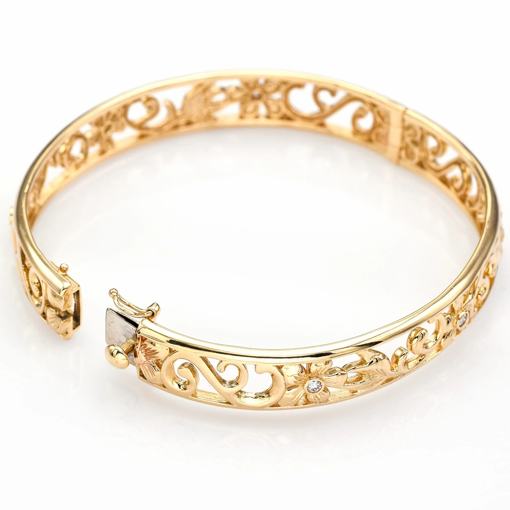 Na Hoku Estate 14K Yellow Gold Diamond Floral Hinged Bangle Bracelet