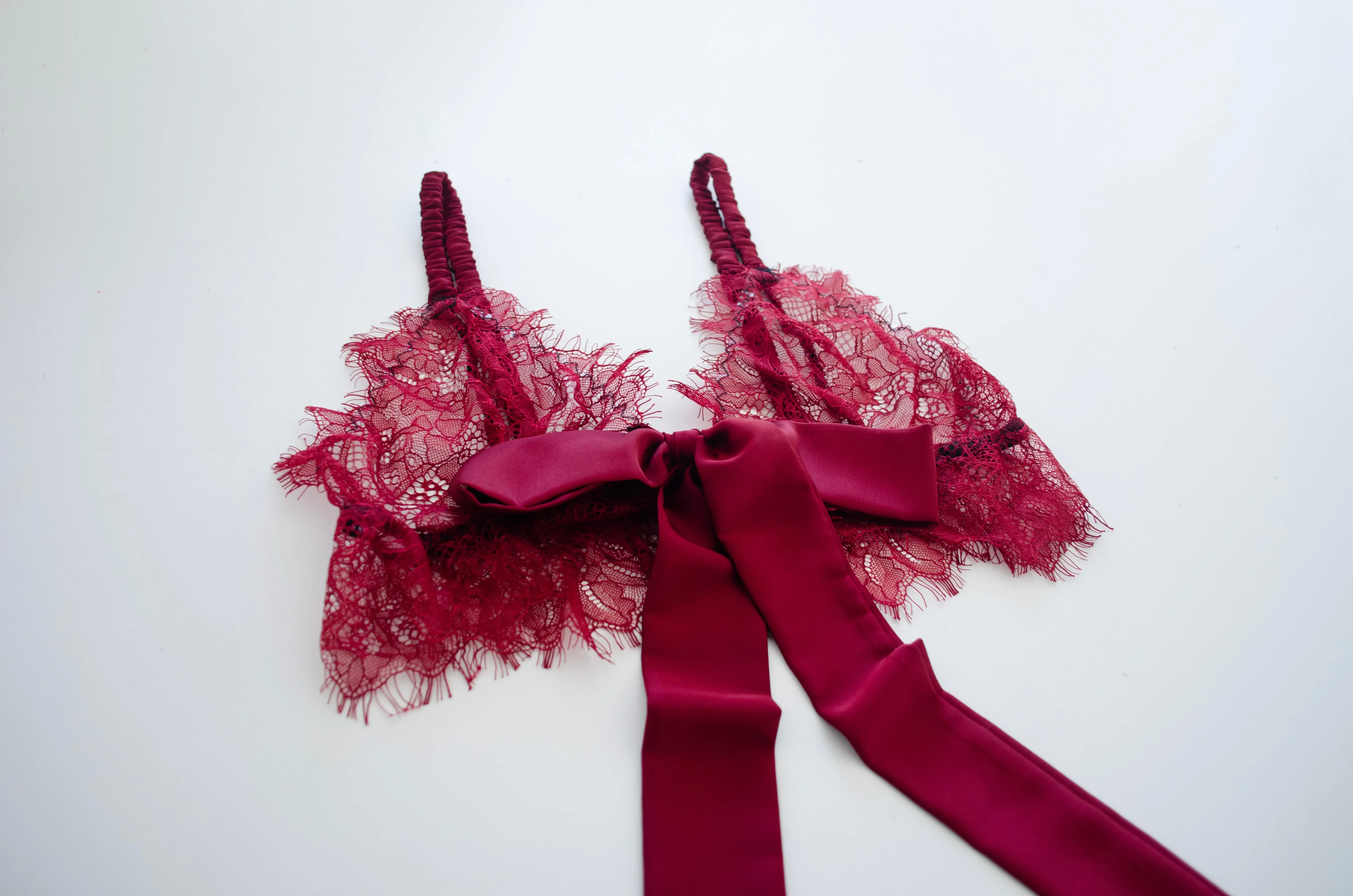 Pine Tie Front Lace Bralet - Wine